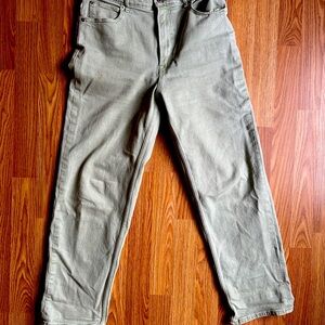 Everlane Way High Jean in mint, size 8/29